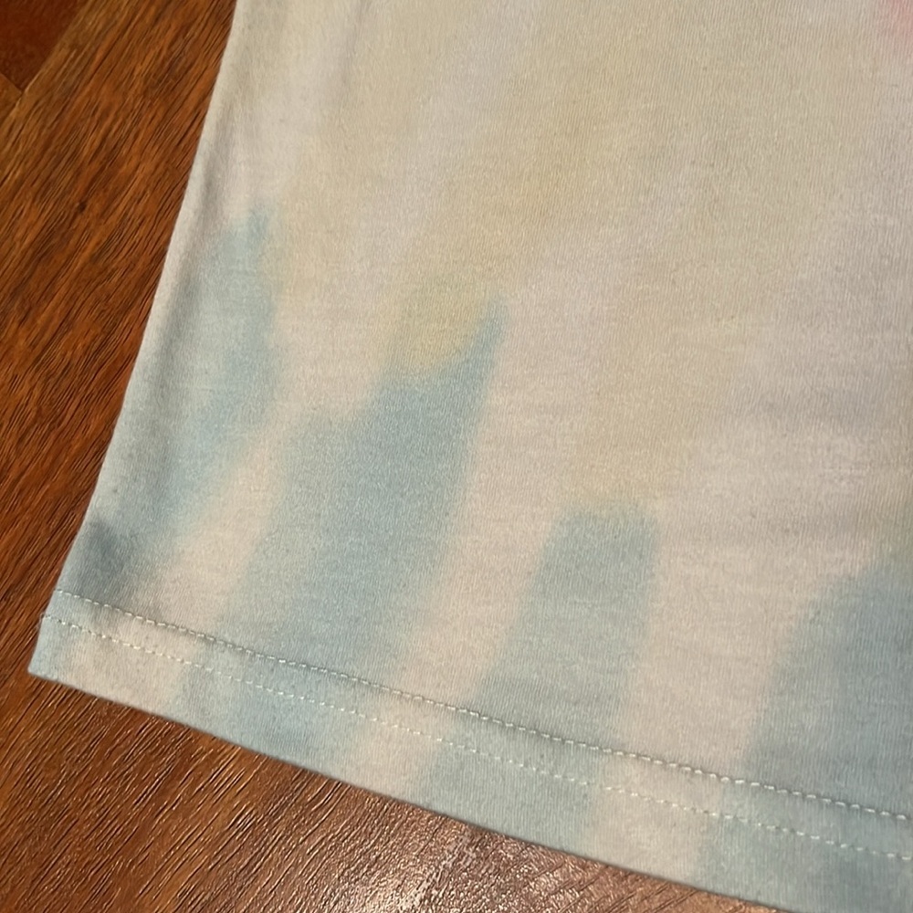 Like new no brand tie-dye T-shirt - Picture 5 of 10